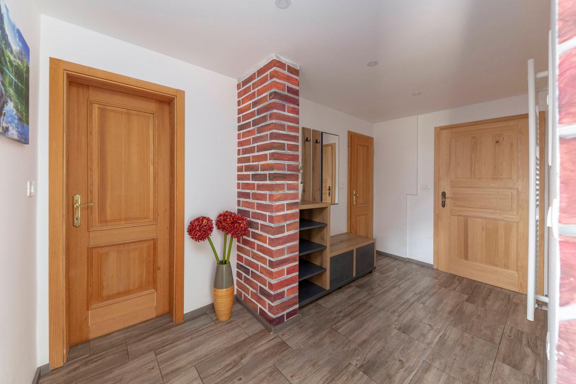 Apartmaji Hodak 博希尼 外观 照片